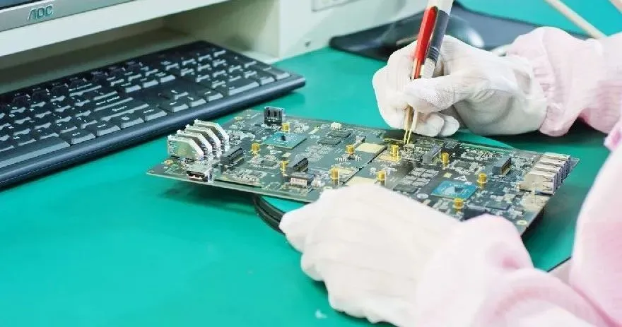 目检——PCBA品质管控的“火眼金睛”